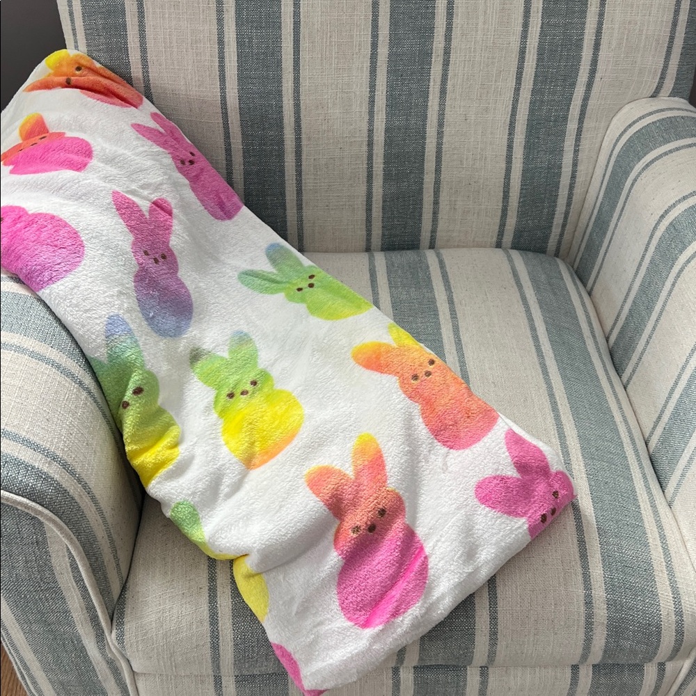 Peeps Marshmallow Chicks Printed Plush Throw Blanket